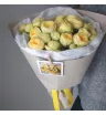 Монобукет из пионовидных кустовых роз 1