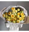 Монобукет из пионовидных кустовых роз