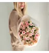 Монобукет из 13 кустовых роз 
