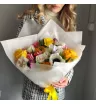 Весенний букет Жёлтый Рануннкулюс 2