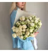 Монобукет из 13 пионовидных роз Кружевные лепестки 8